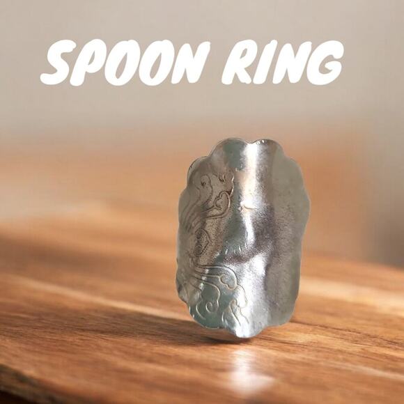 Etched Scalloped Spoon Ring - Picture 1 of 4